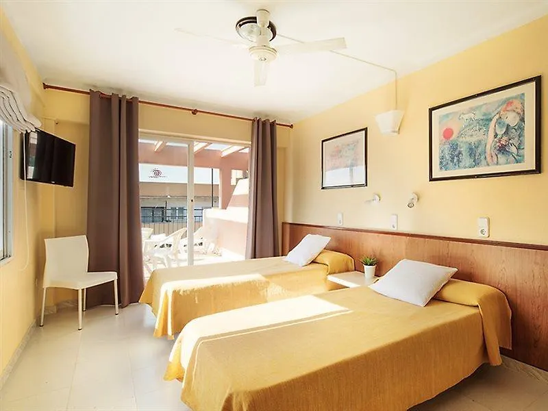 Hotel Gabarda Palmanova 2*,